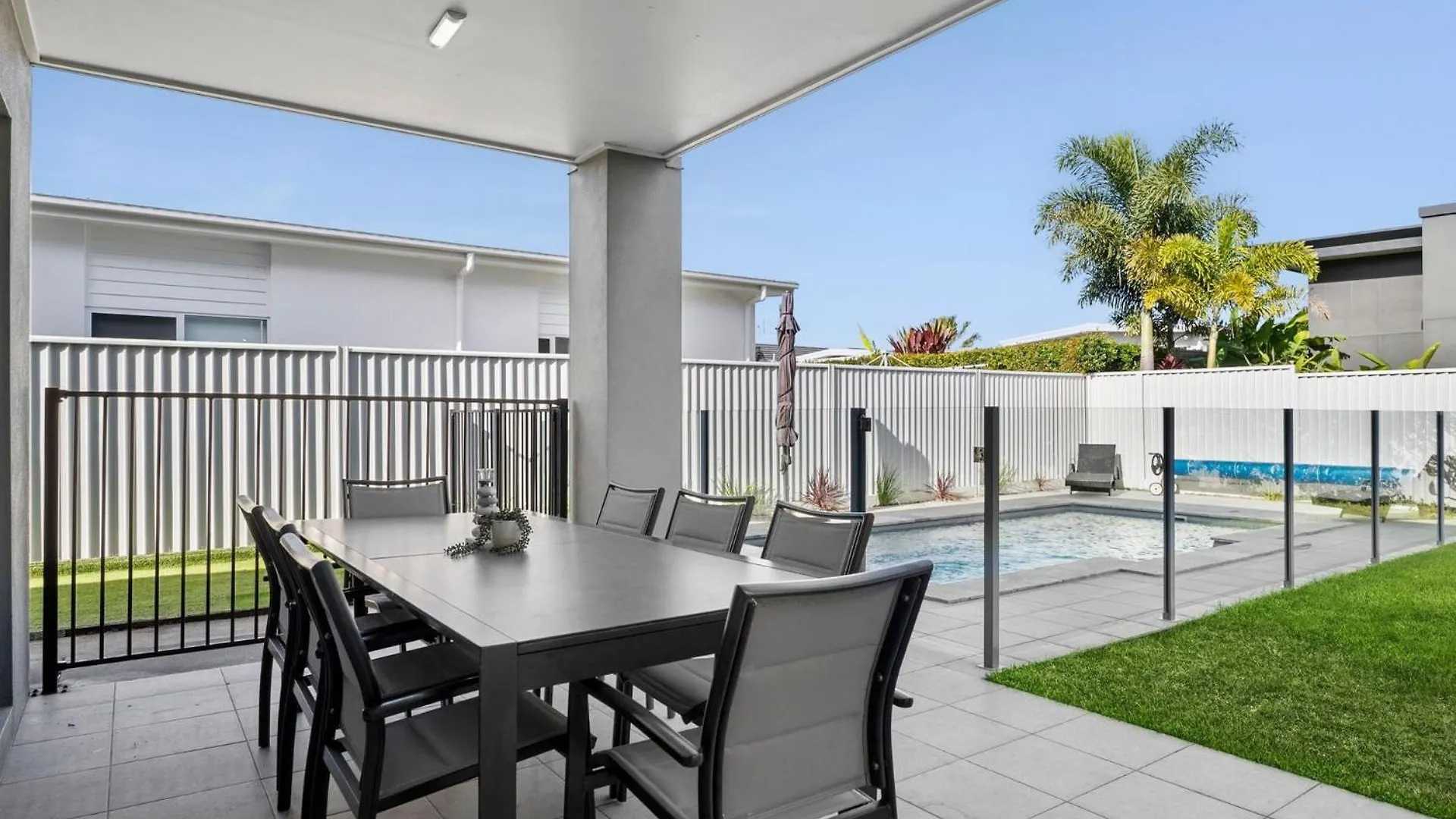 Sunset House At Pelican Waters 0*,  Australien