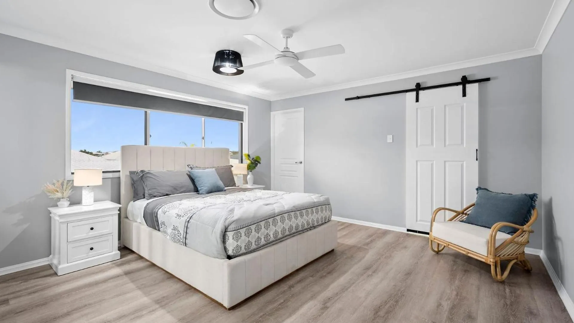 Sunset House At Pelican Waters 0*,
